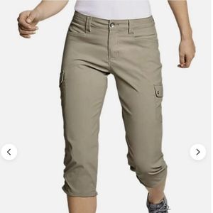 Eddie Bauer Horizon Cargo Capri Pant | Size 4 | Light Khaki